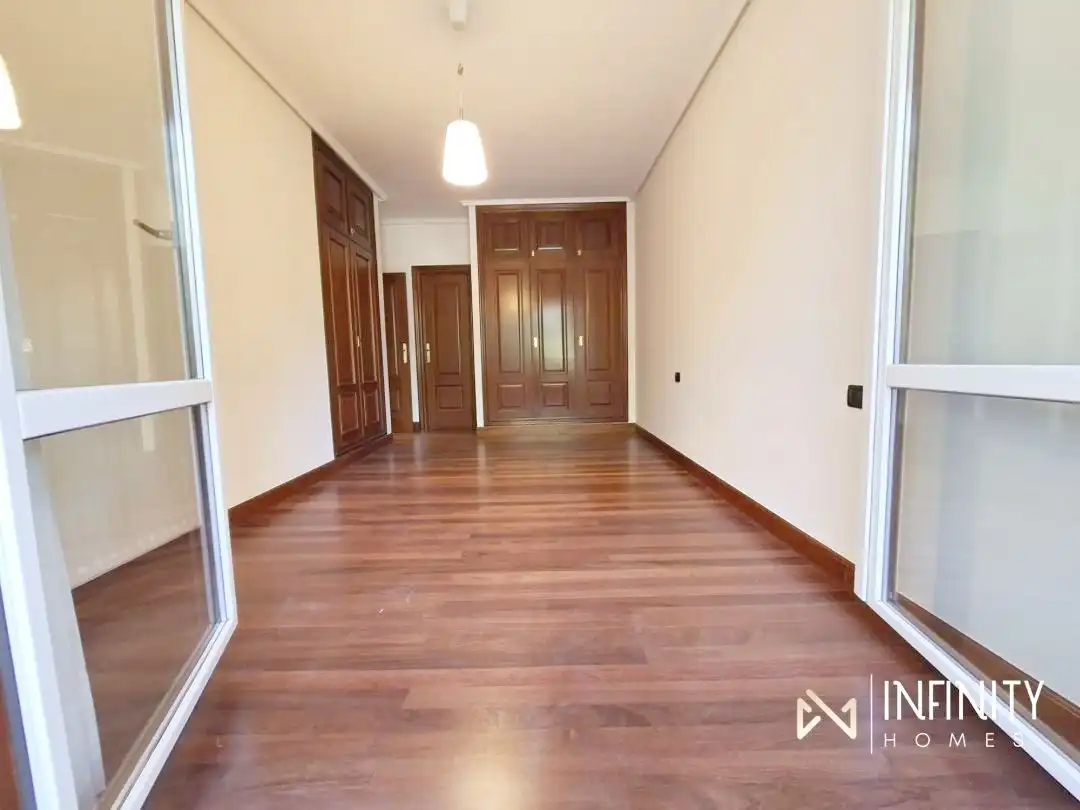 Maisonette zur Miete in Bilbao  mit Heizung, Privatgarten und Terrasse