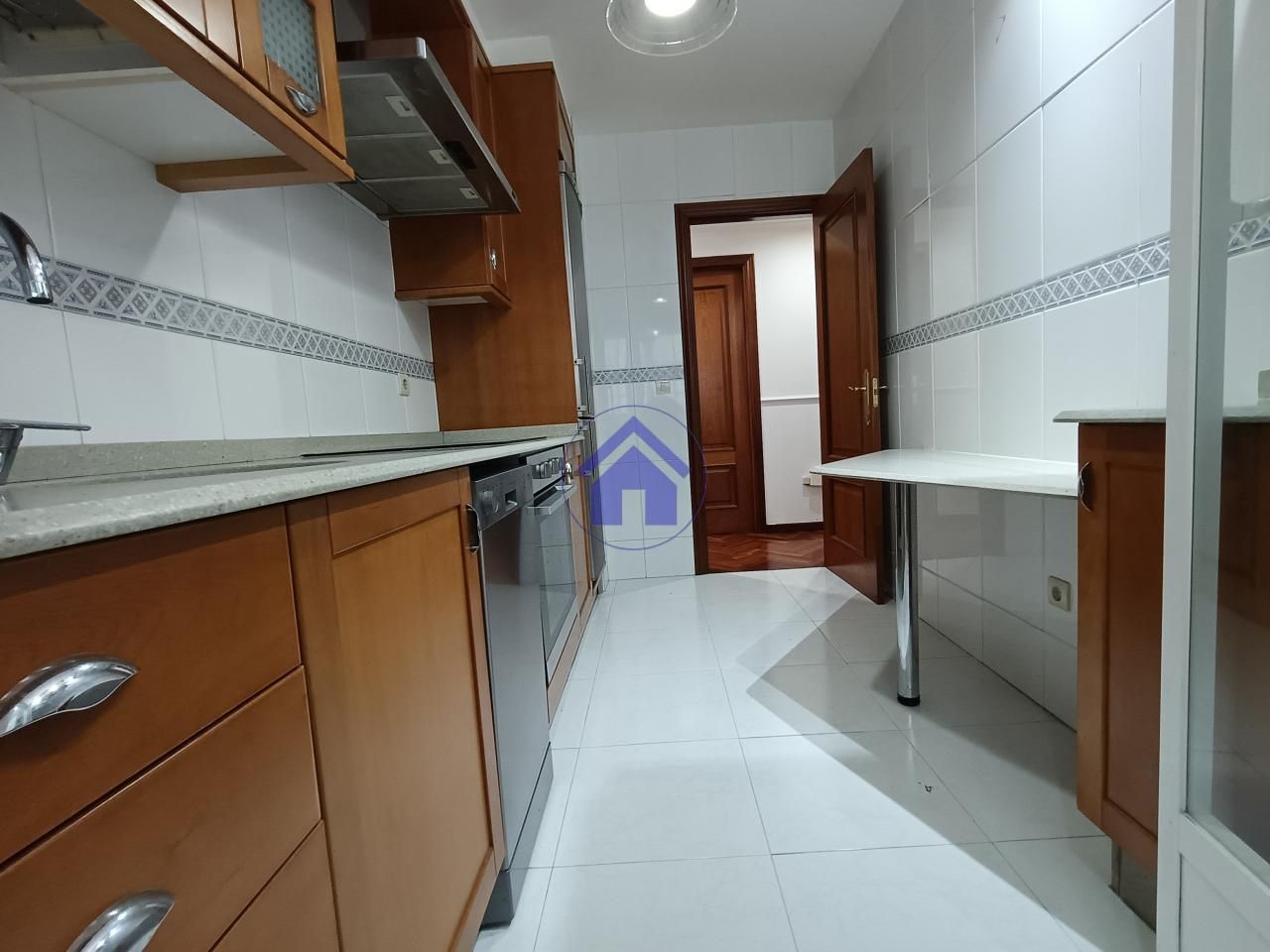 Kitchen of Flat to rent in Vigo   with Heating, Parquet flooring and Storage room