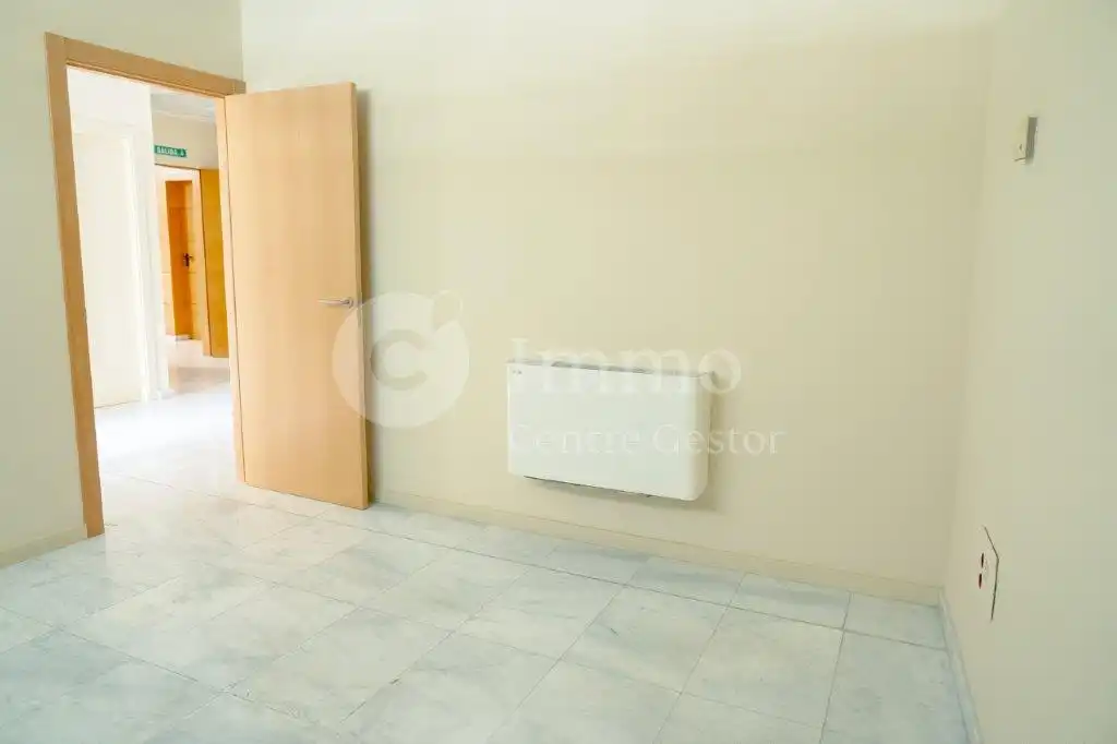 Büro zur Miete in Lleida mit Klimaanlage und Heizung
