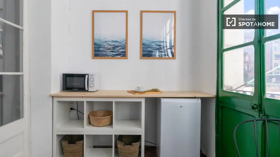 Kitchen of Flat for rent in Barcelona  with Air Conditioner, Heating and Furnished