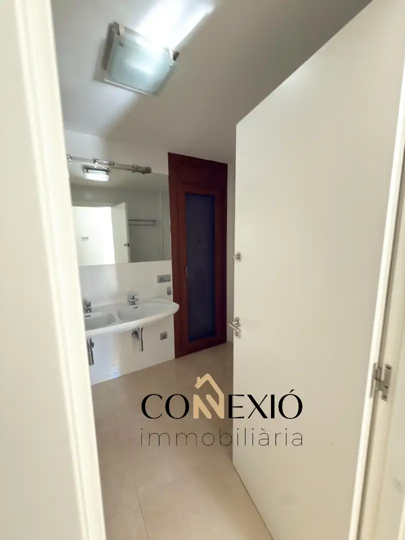Baño de Casa o chalet en venta en Banyoles con Aire acondicionado, Calefacción y Jardín privado
