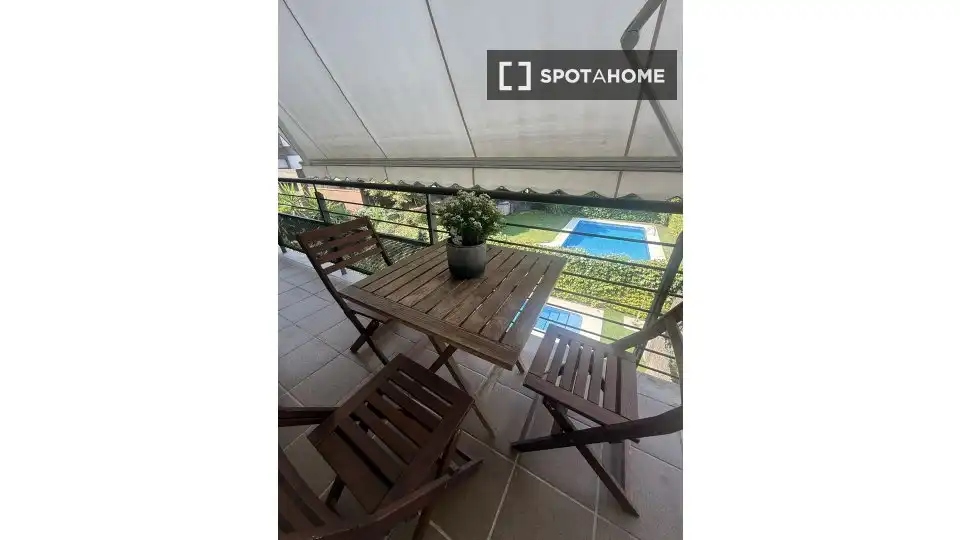 Piso con terraza en alquiler en L'Eixample, imagen 11