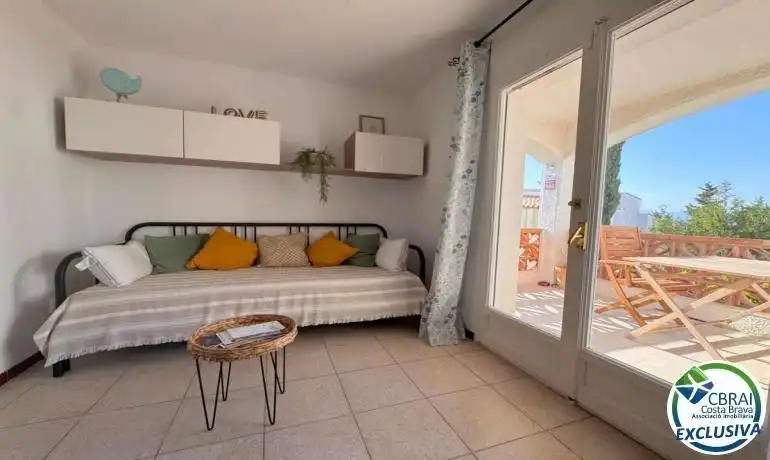 Living room of Apartments for sale in Roses  with Community pool