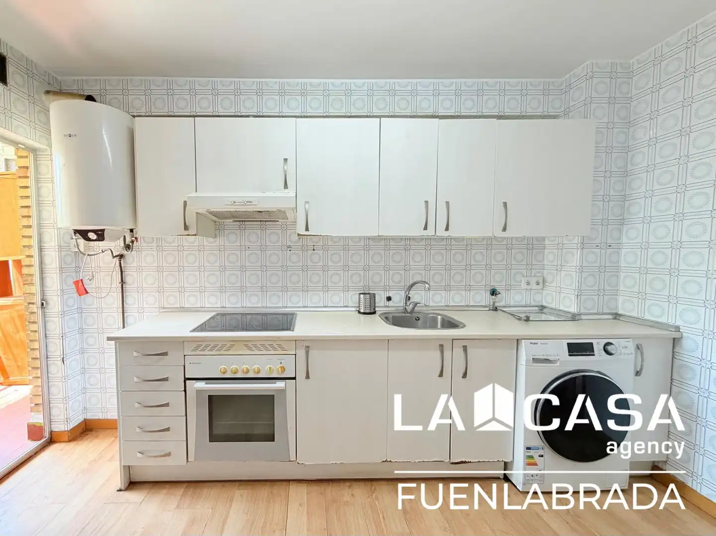 Kitchen of Flat for sale in Fuenlabrada  with Terrace