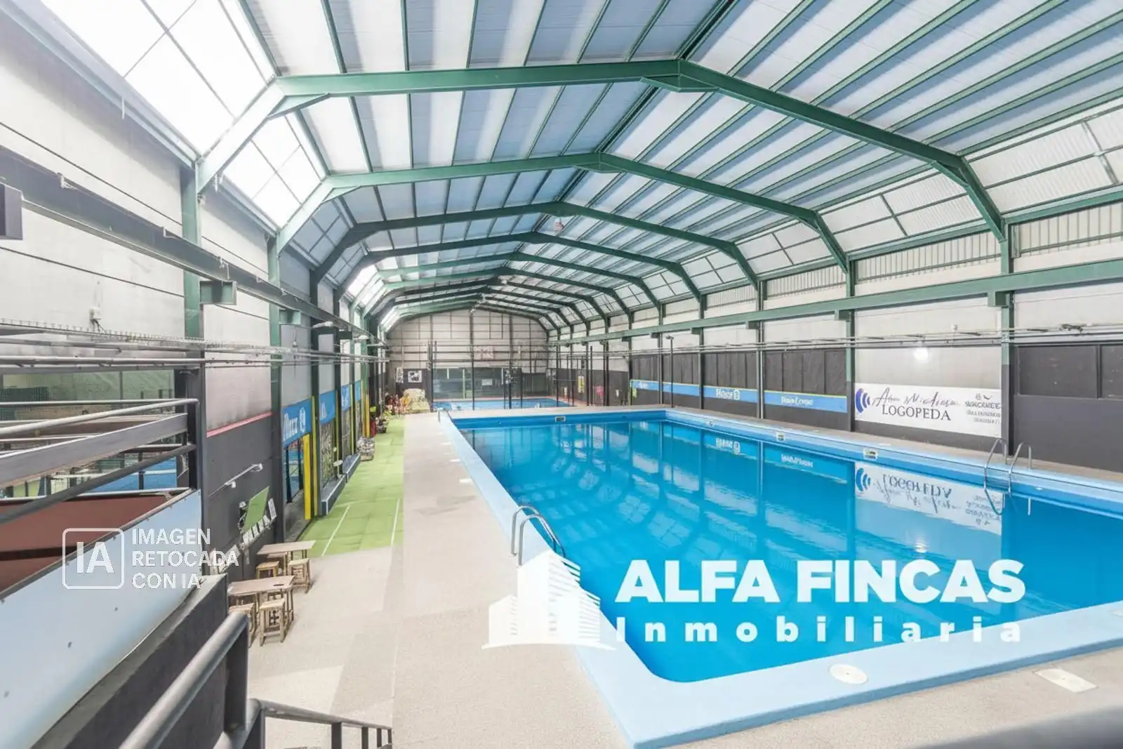 Piscina de Nave industrial en venta en San Clemente