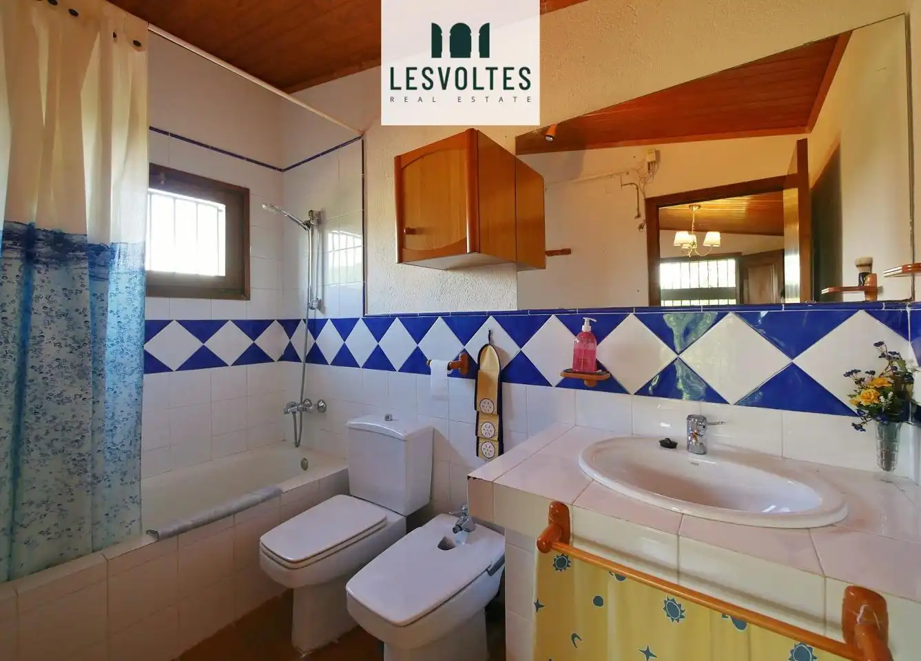 Baño de Casa o chalet en venta en Ventalló con Jardín privado, Parquet y Terraza