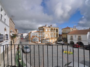 Casa con balcone in vendita a Plaza Constitución