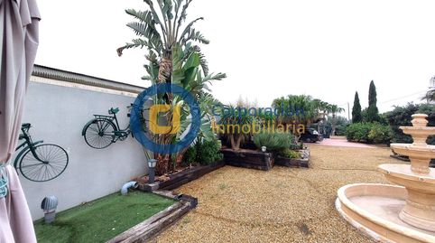 Chalet con cinco dormitorios, amplio garaje y piscina en Campillo, image 4