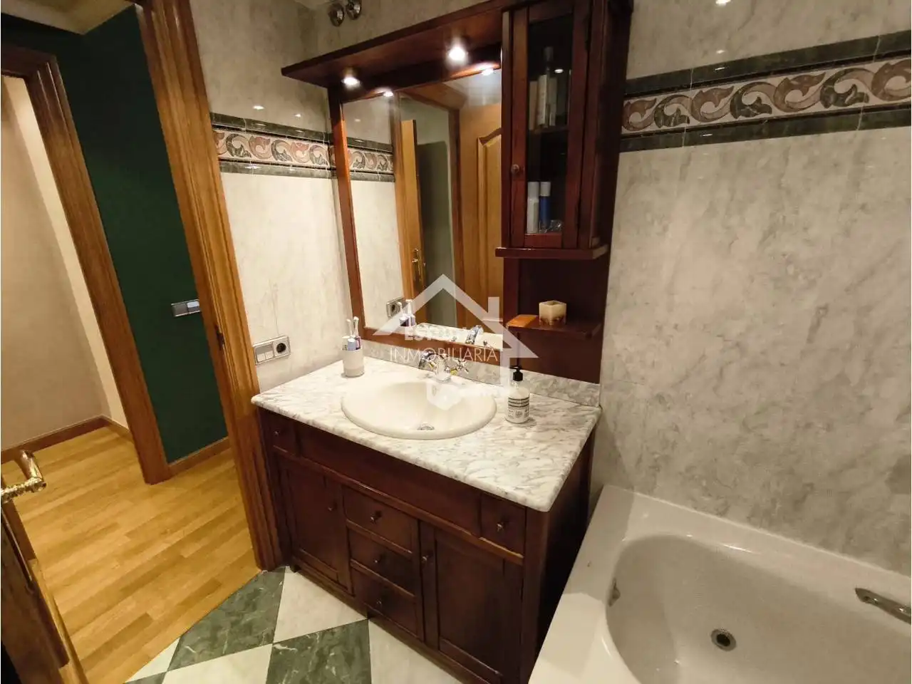 Piso con terraza en venta en Calle Belchite, imagen 86
