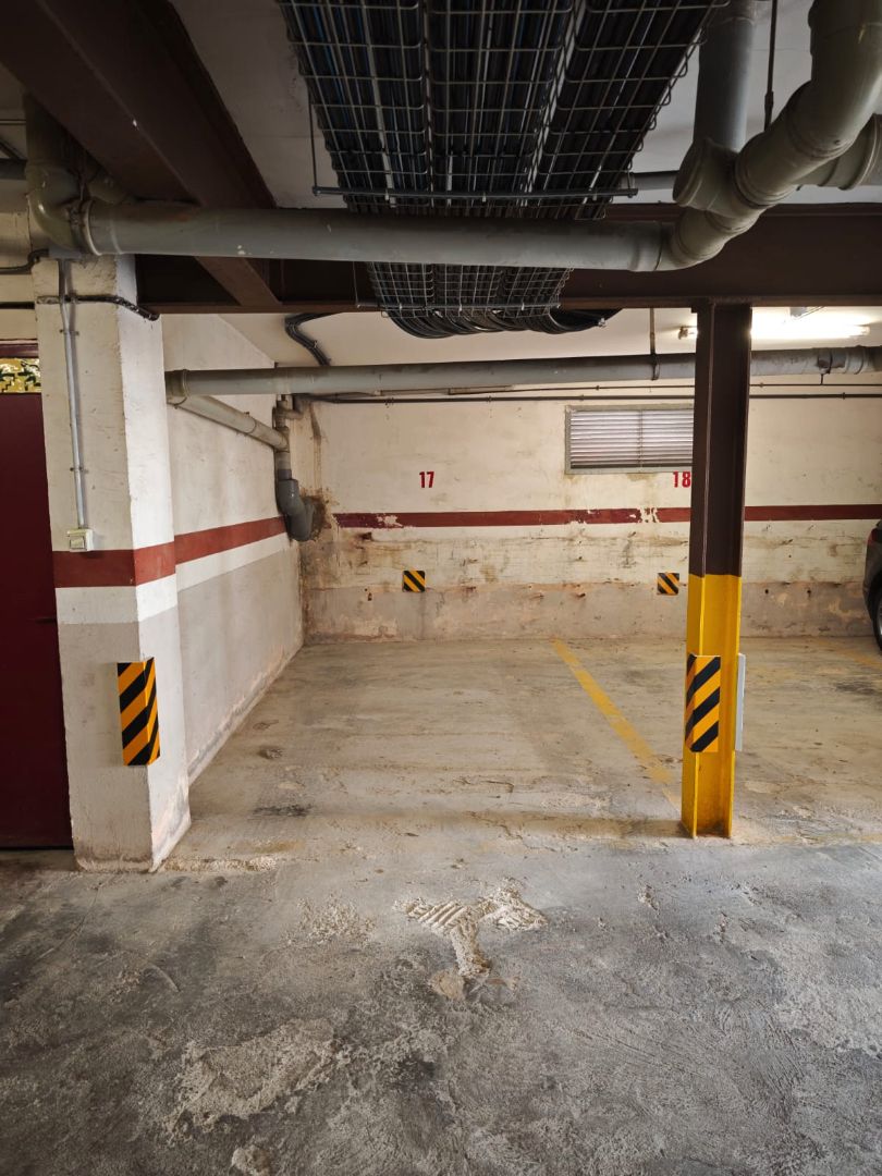 Aparcament de Garatge en venda en Cubelles