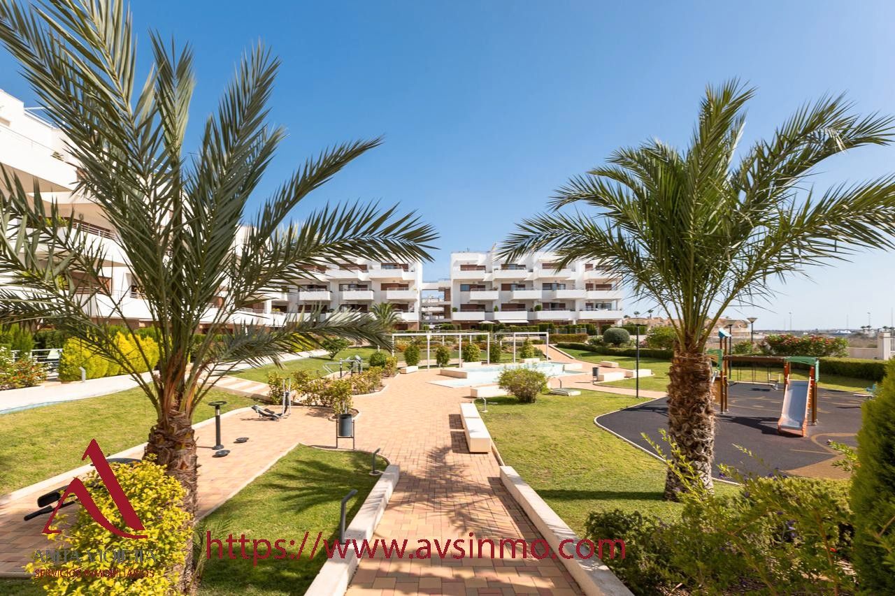 Exterior view of Apartment to rent in Orihuela  with Air Conditioner, Furnished and Oven