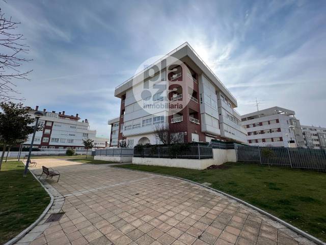 Piso en Venta en BENITO PÉREZ GALDÓS en Universidad - Las Huelgas