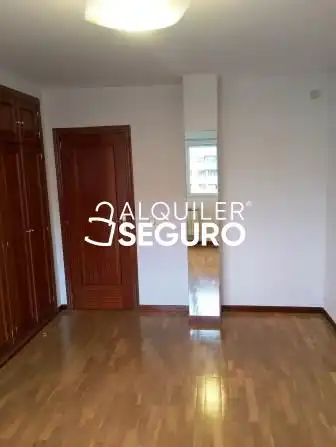 Habitación de Piso de alquiler en Valladolid con Calefacción