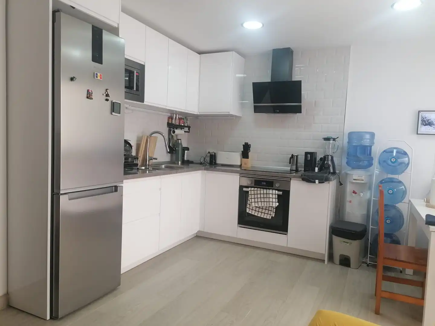 Cocina de Piso de alquiler en La Línea de la Concepción con Amueblado, Horno y Lavadora
