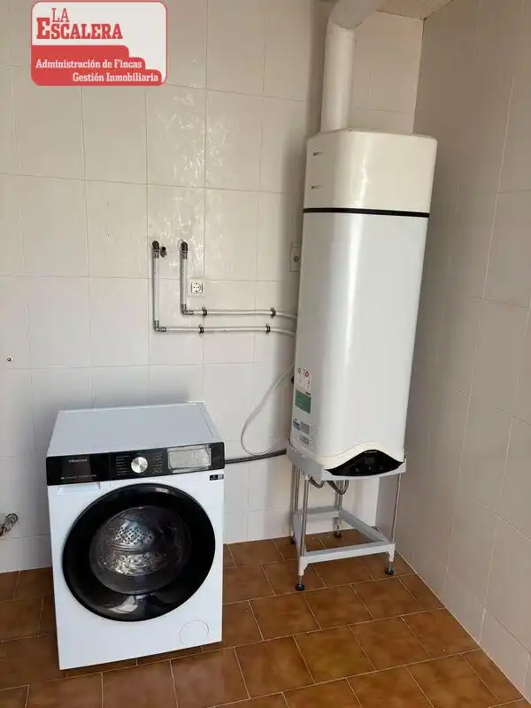 Badezimmer von Einfamilien-Reihenhaus zur Miete in Castalla