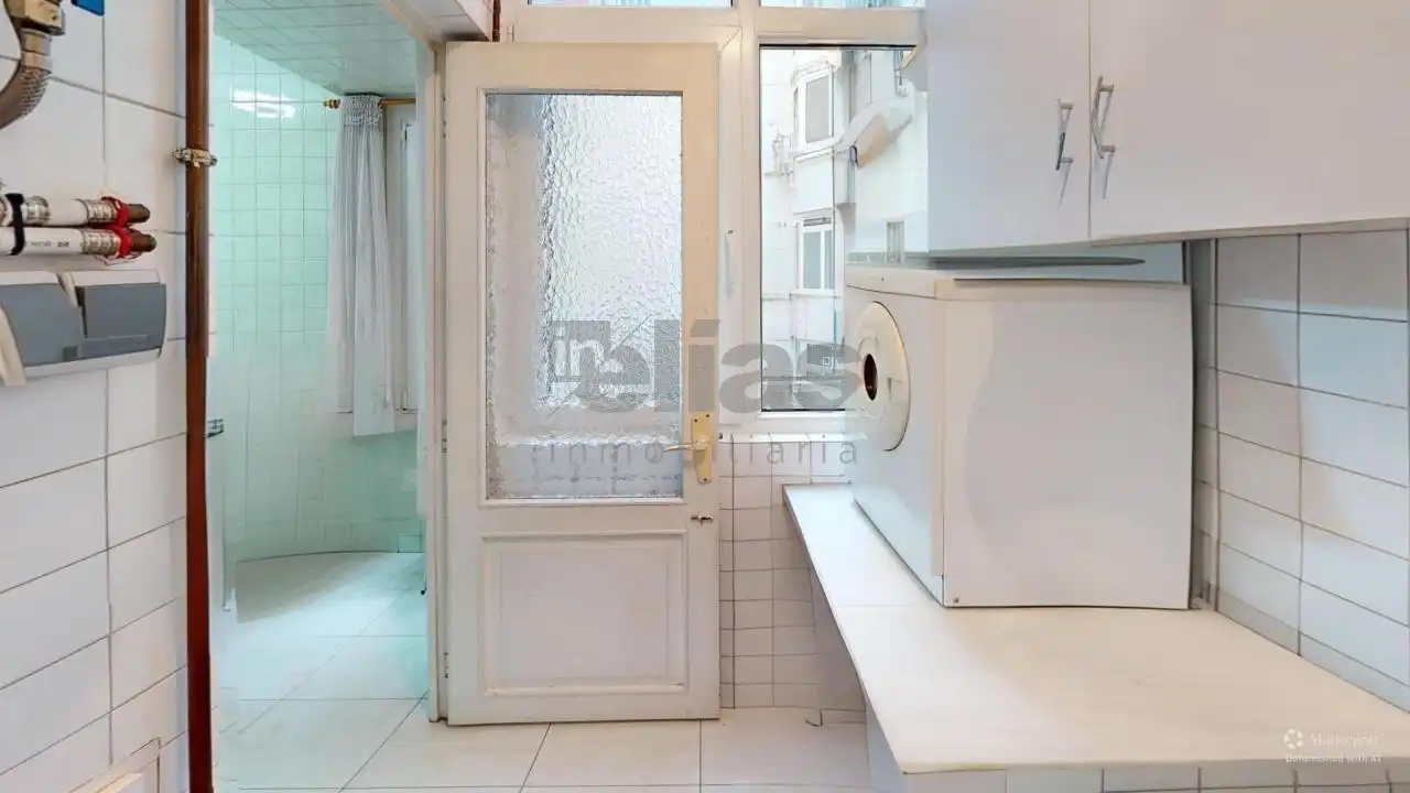 Baño de Piso en venta en A Coruña Capital  con Amueblado