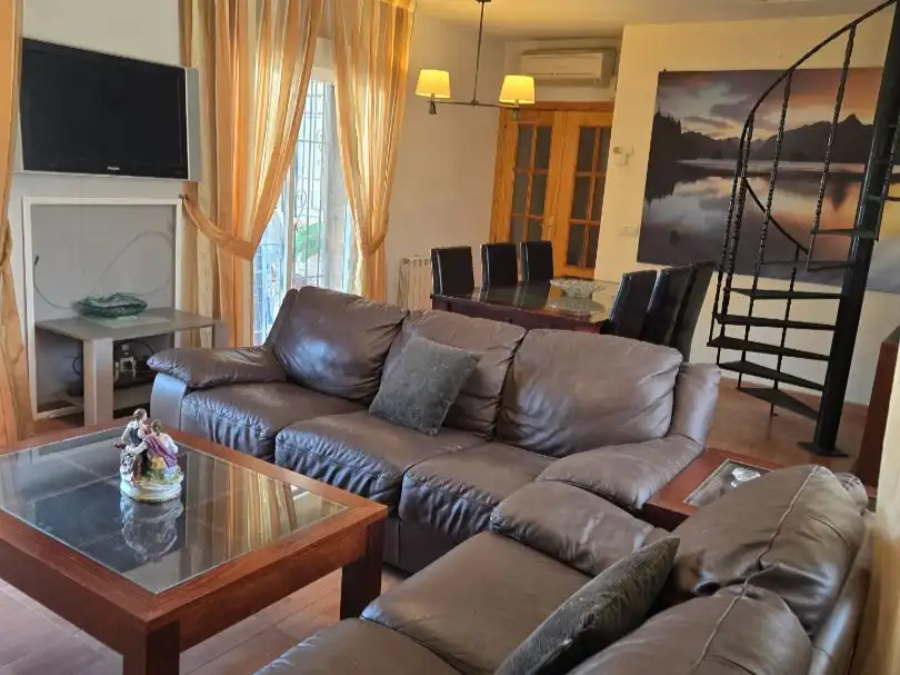 Chalet con piscina en venta en Río Gallo 53, imagen 5