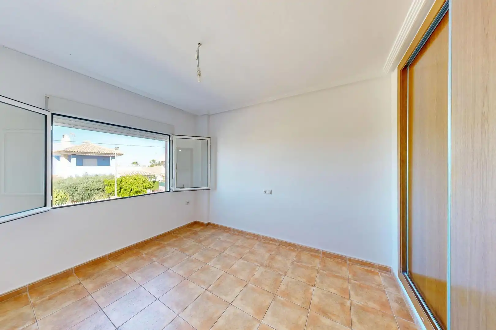 Habitación de Casa adosada en venta en Cartagena con Terraza, Trastero y Balcón