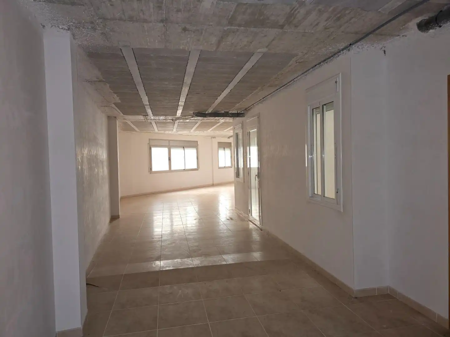 Business premises for sale in Nord, imagen 19