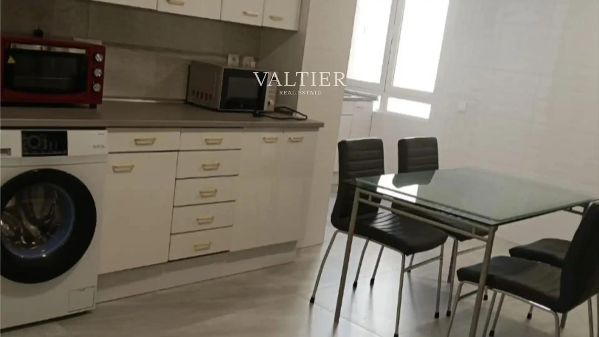 Kitchen of Flat for rent in  Madrid Capital  with Air Conditioner, Heating and Furnished