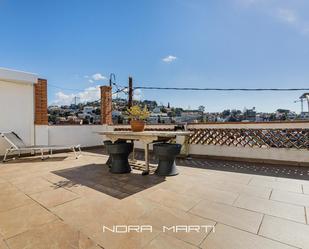 Terrassa de Casa o xalet en venda en Esplugues de Llobregat amb Jardí privat, Piscina i Alarma