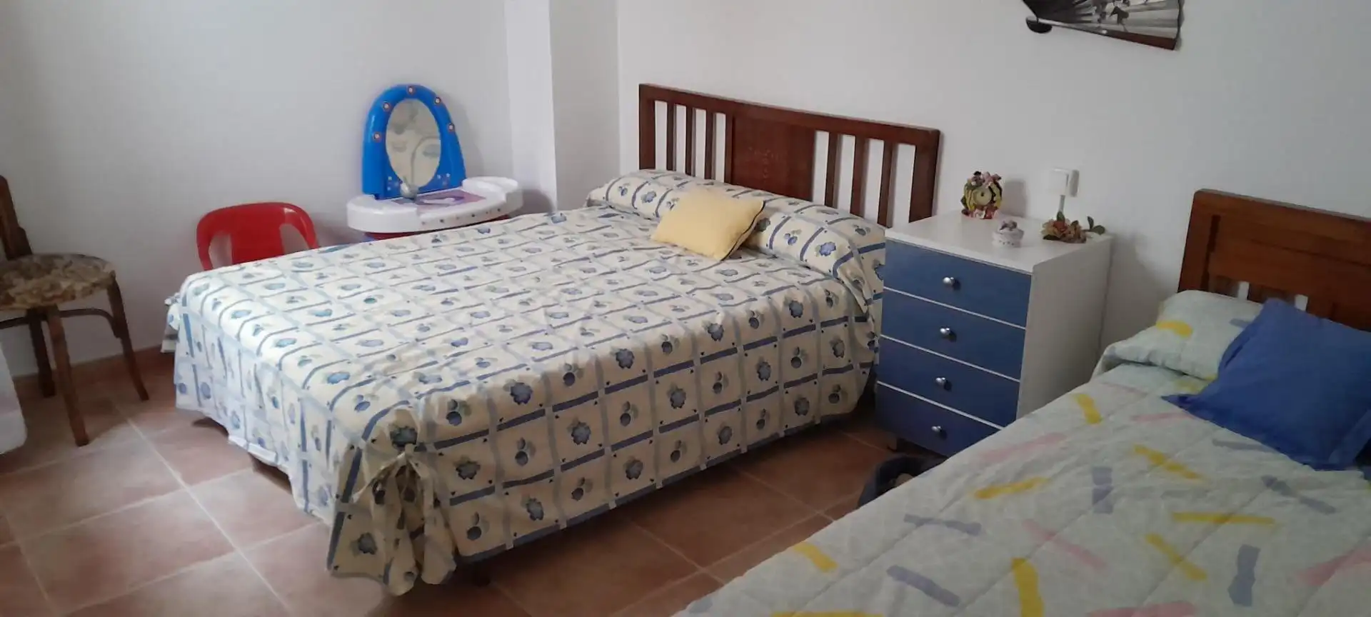 Dormitori de Casa o xalet en venda en Yecla amb Jardí privat i Moblat