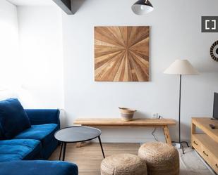 Living room of Flat to rent in  Madrid Capital  with Air Conditioner, Heating and Furnished