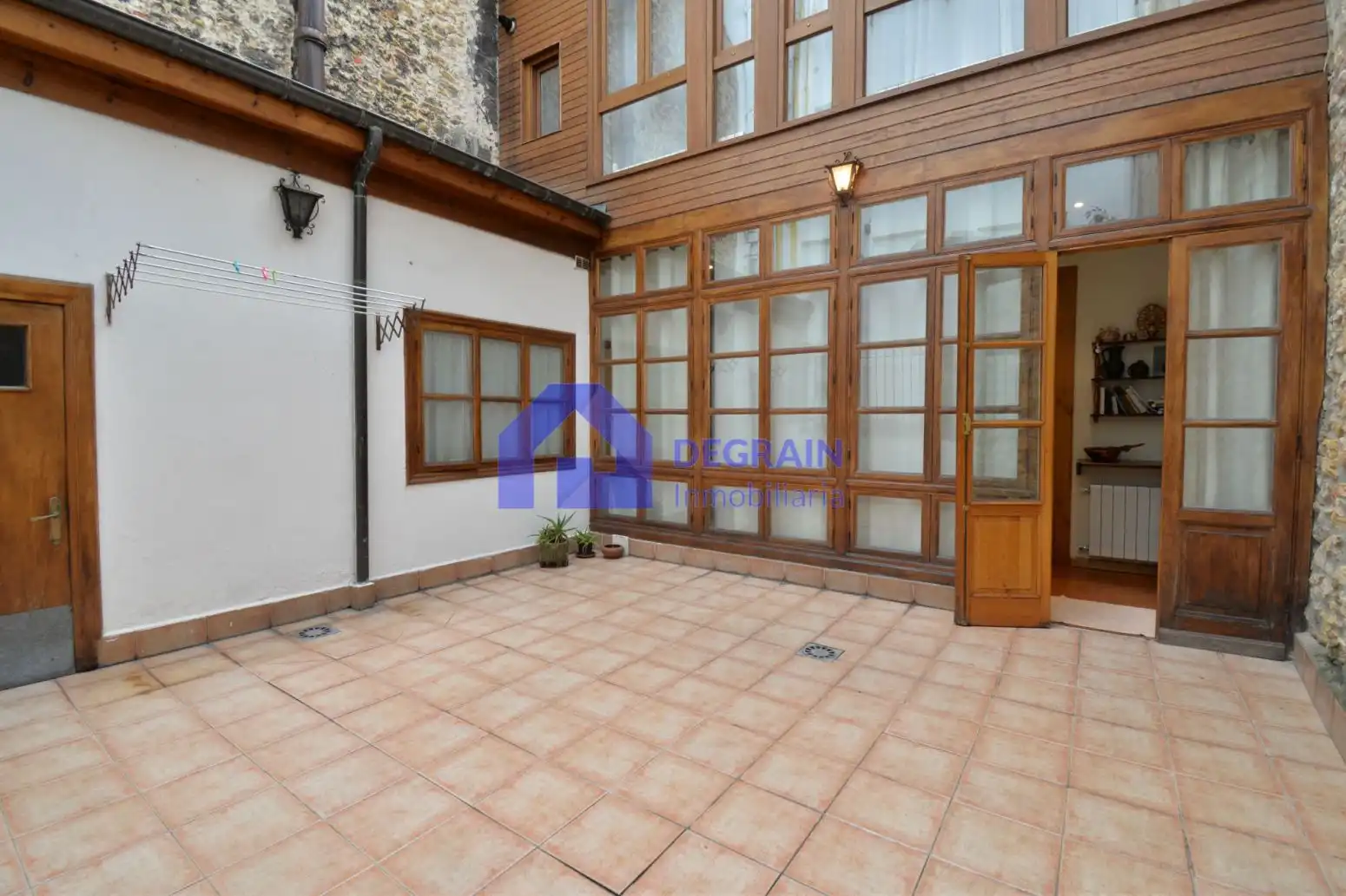 Terraza de Piso en venta en Oviedo  con Parquet, Terraza y Trastero