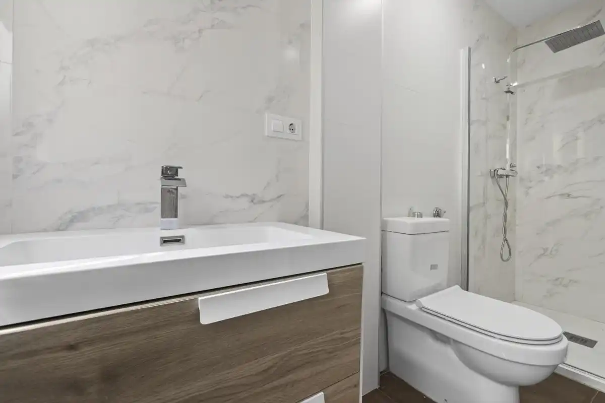 Bathroom of Detached homes for sale in Sevilla  with Air Conditioner, Heating and Terrace