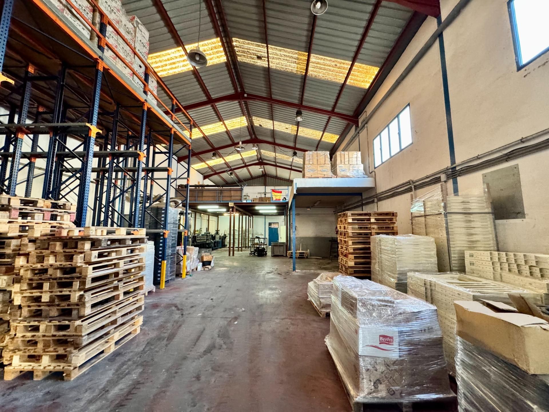 Nave industrial en venta en Santa Pola