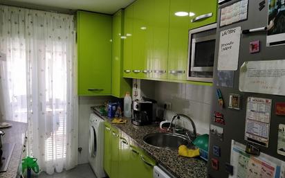 Kitchen of Flat for sale in  Madrid Capital  with Air Conditioner, Heating and Parquet flooring