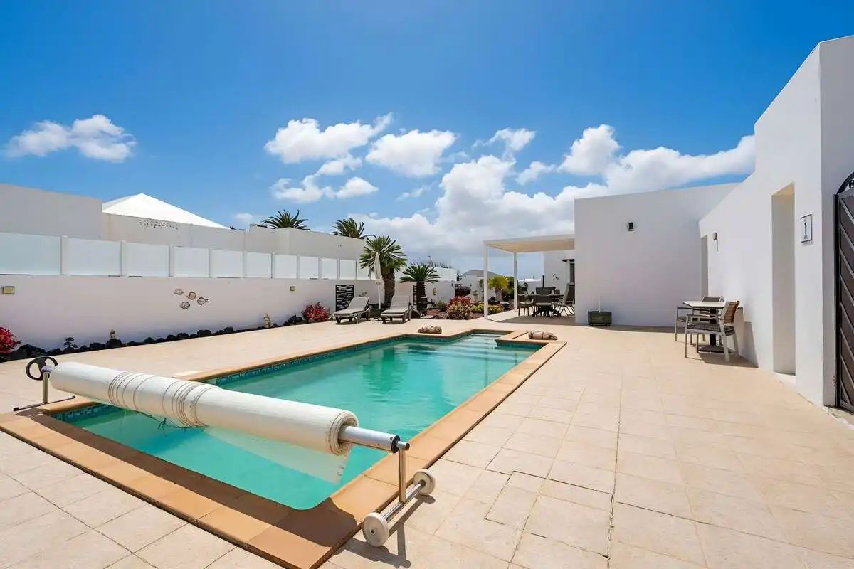Piscina de Casa o xalet en venda en Yaiza amb Traster, Piscina i Moblat