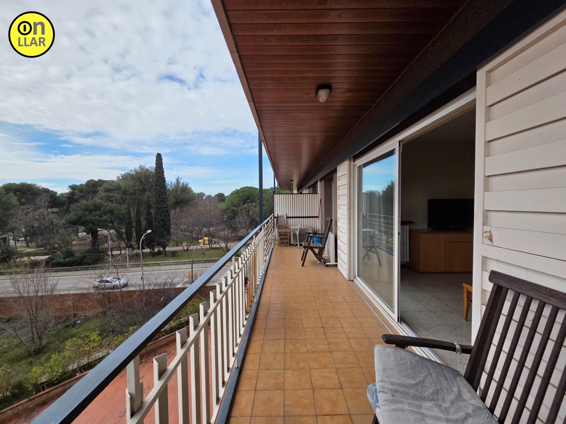 Außenansicht von Wohnung zum Verkauf in Figueres mit Terrasse, Abstellraum und Balkon