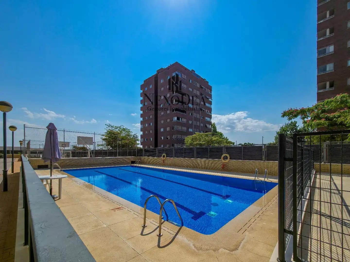 Pis amb piscina en venda a REMBRANDT, imagen 41
