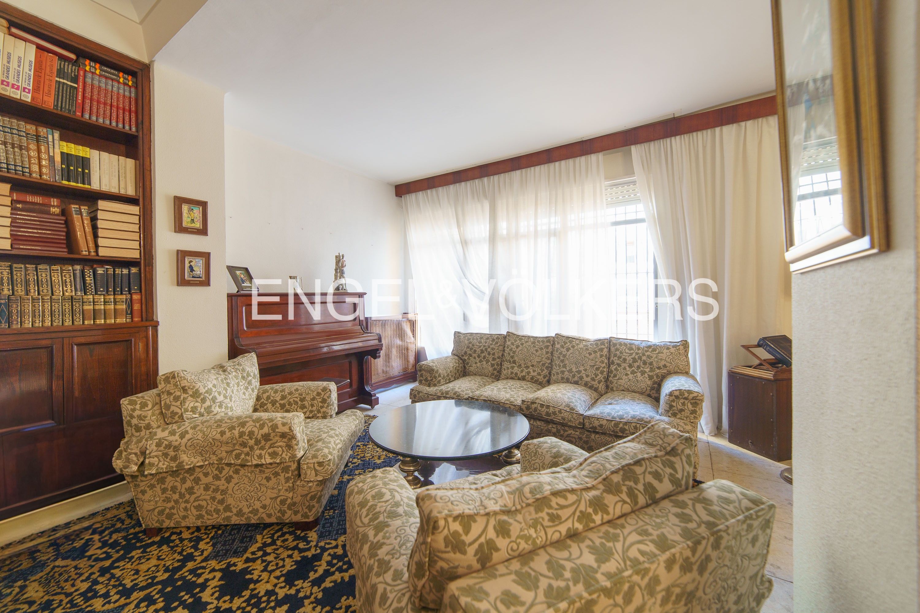 Sala d'estar de Apartament en venda en  Cádiz Capital amb Aire condicionat, Calefacció i Terrassa