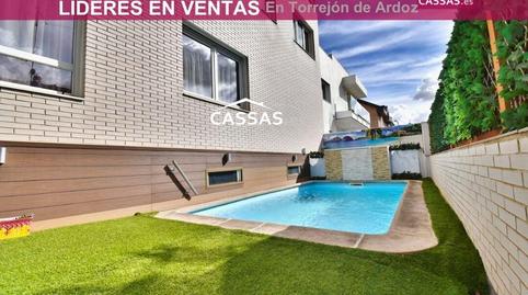 Photo 3 of Single-family semi-detached for sale in Calle Baco, Fresnos I y II, Torrejón de Ardoz