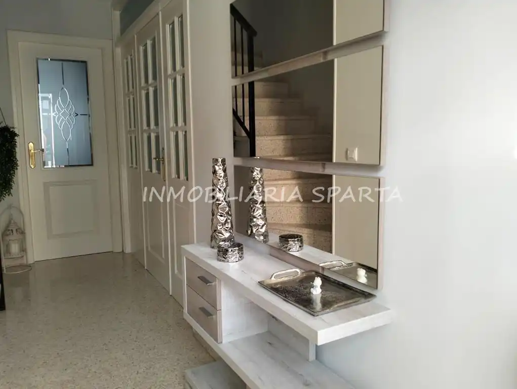 Casa adosada en venta en Coria del Río con Aire acondicionado, Terraza y Trastero