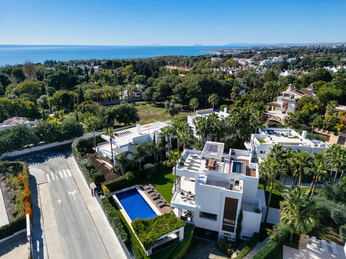 Chalet con piscina en venta en Milla de Oro, imagen 22