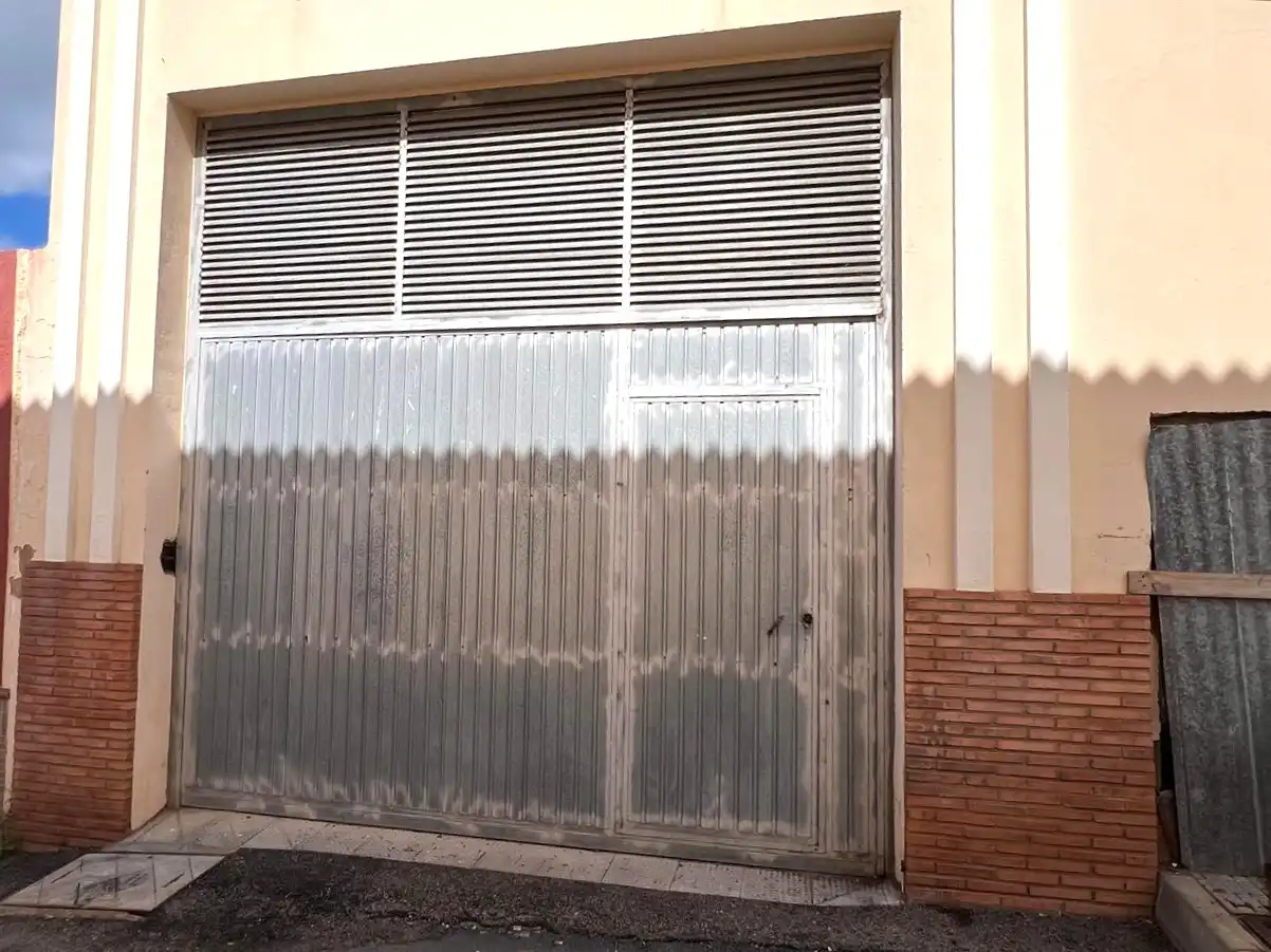 Vista exterior de Traster en venda en Ayamonte