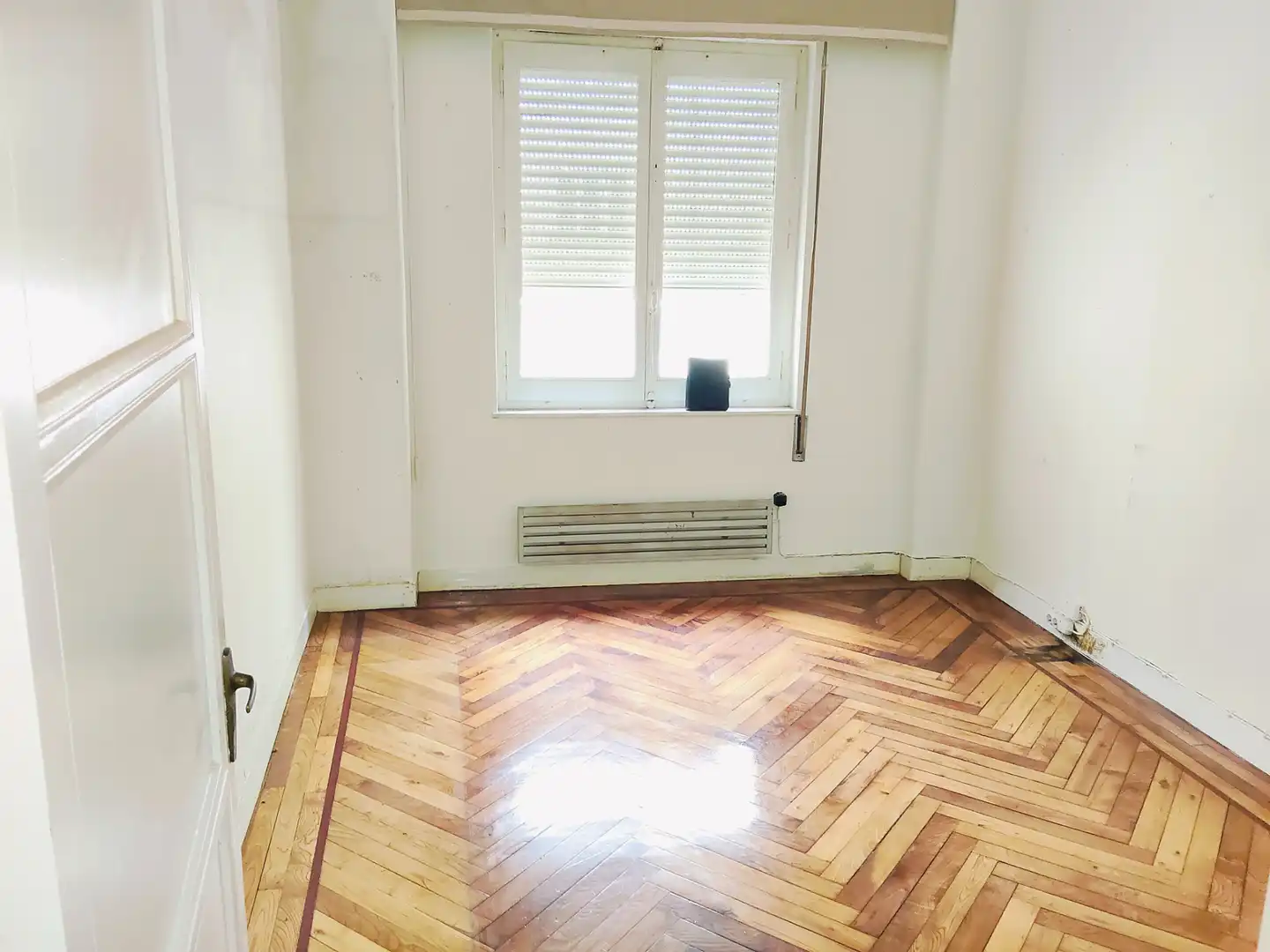 Dormitori de Pis en venda en Santander amb Parquet i Terrassa