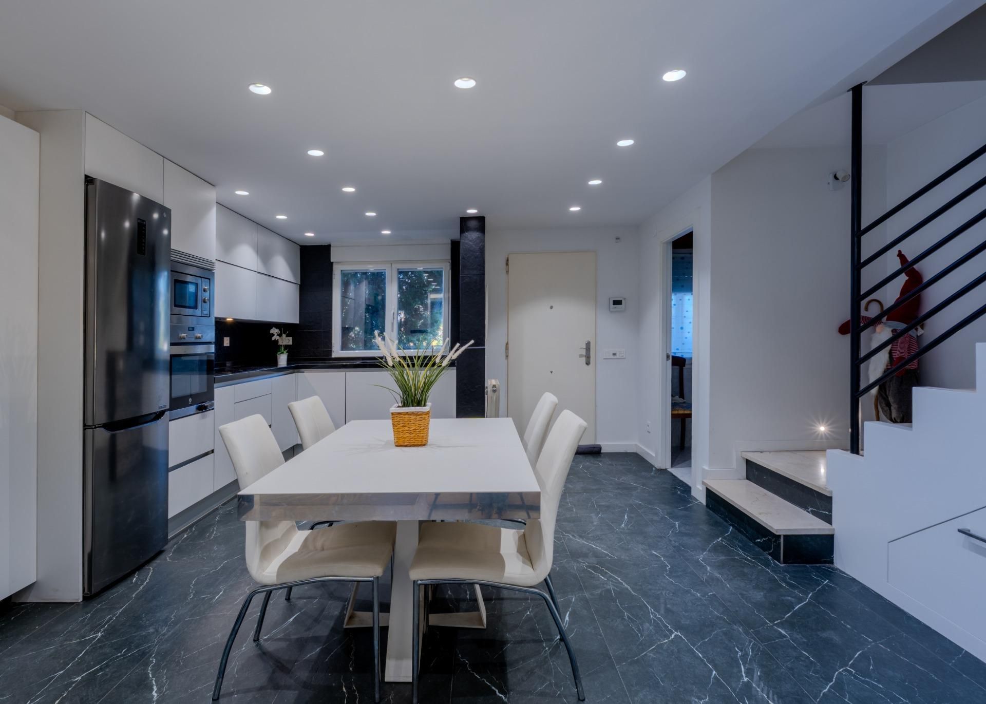 Single-family semi-detached for sale in Avenida de Madrid, 66