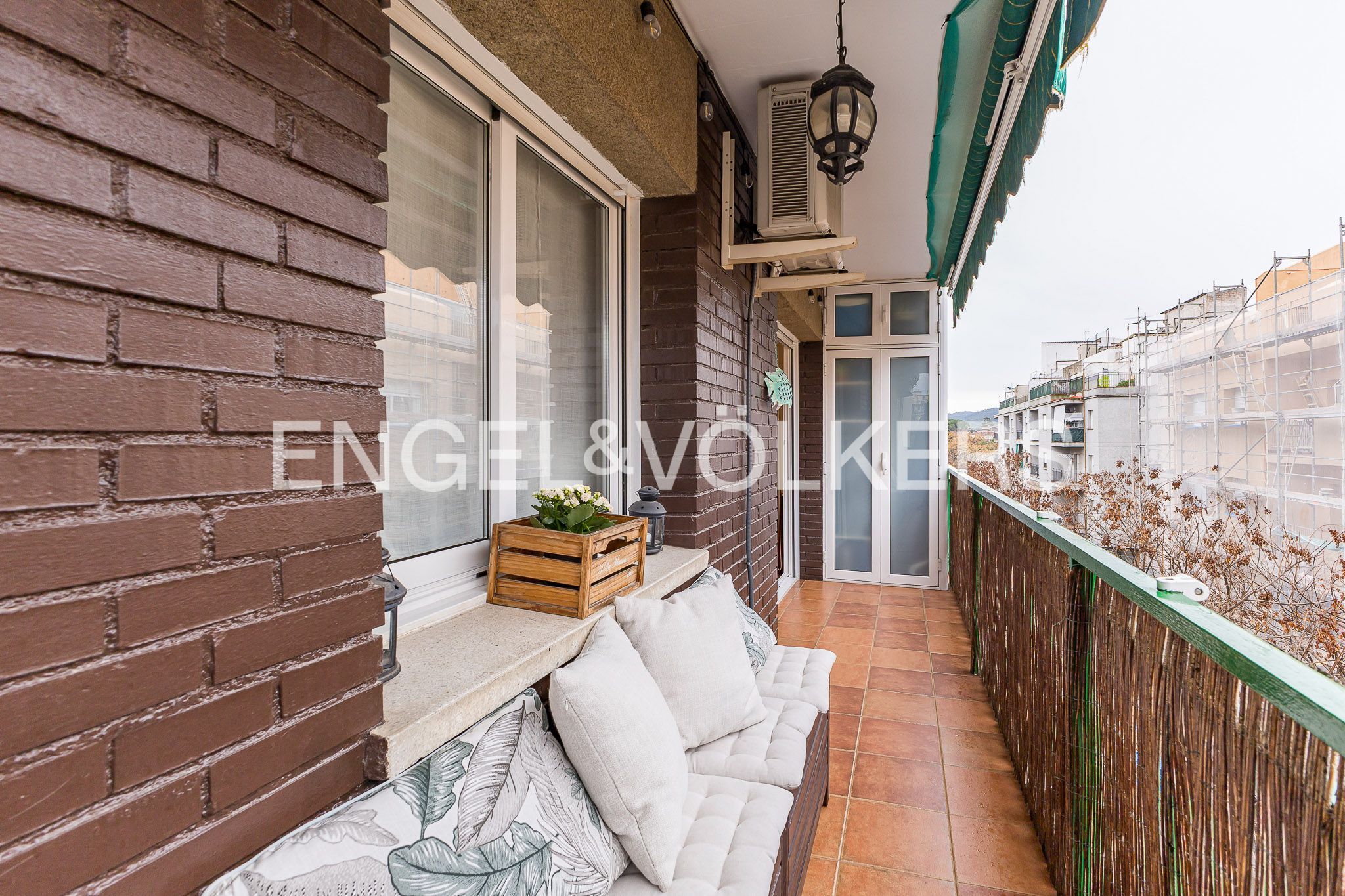 Terrassa de Apartament en venda en Cerdanyola del Vallès amb Aire condicionat, Calefacció i Parquet