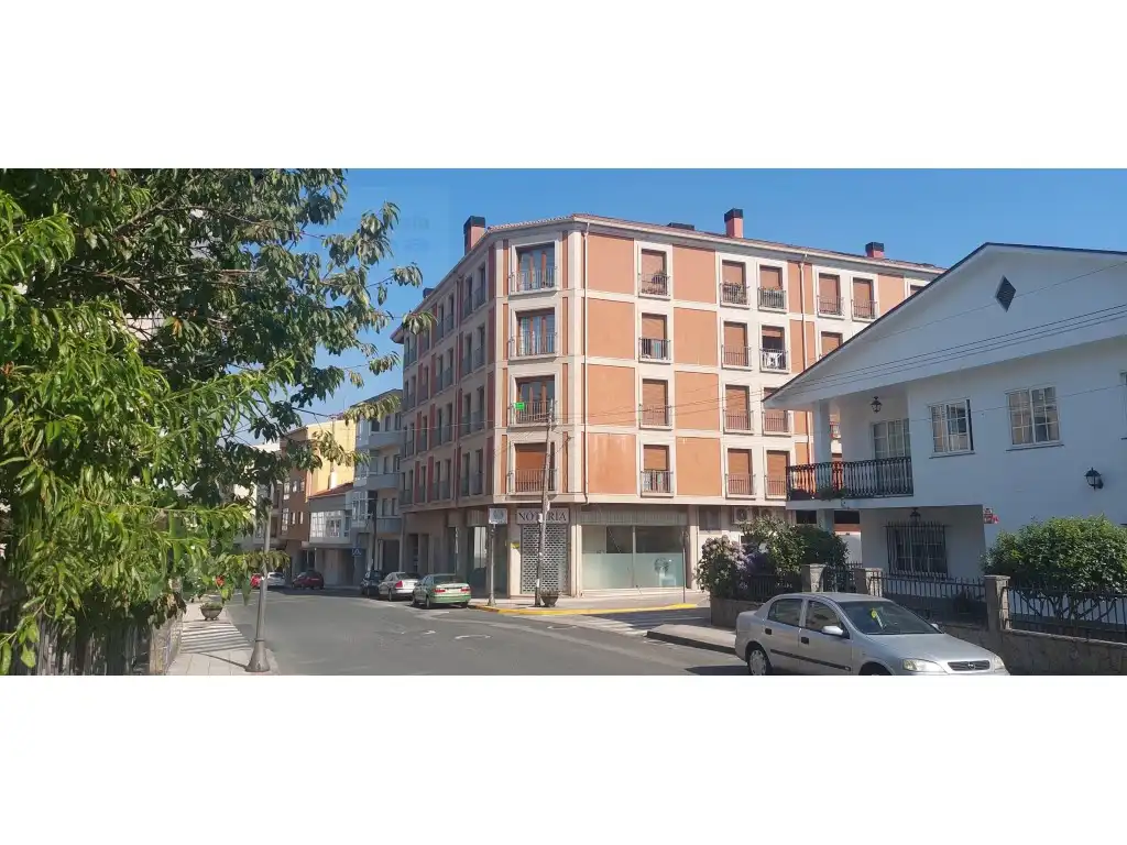 Vista exterior de Piso en venta en Silleda