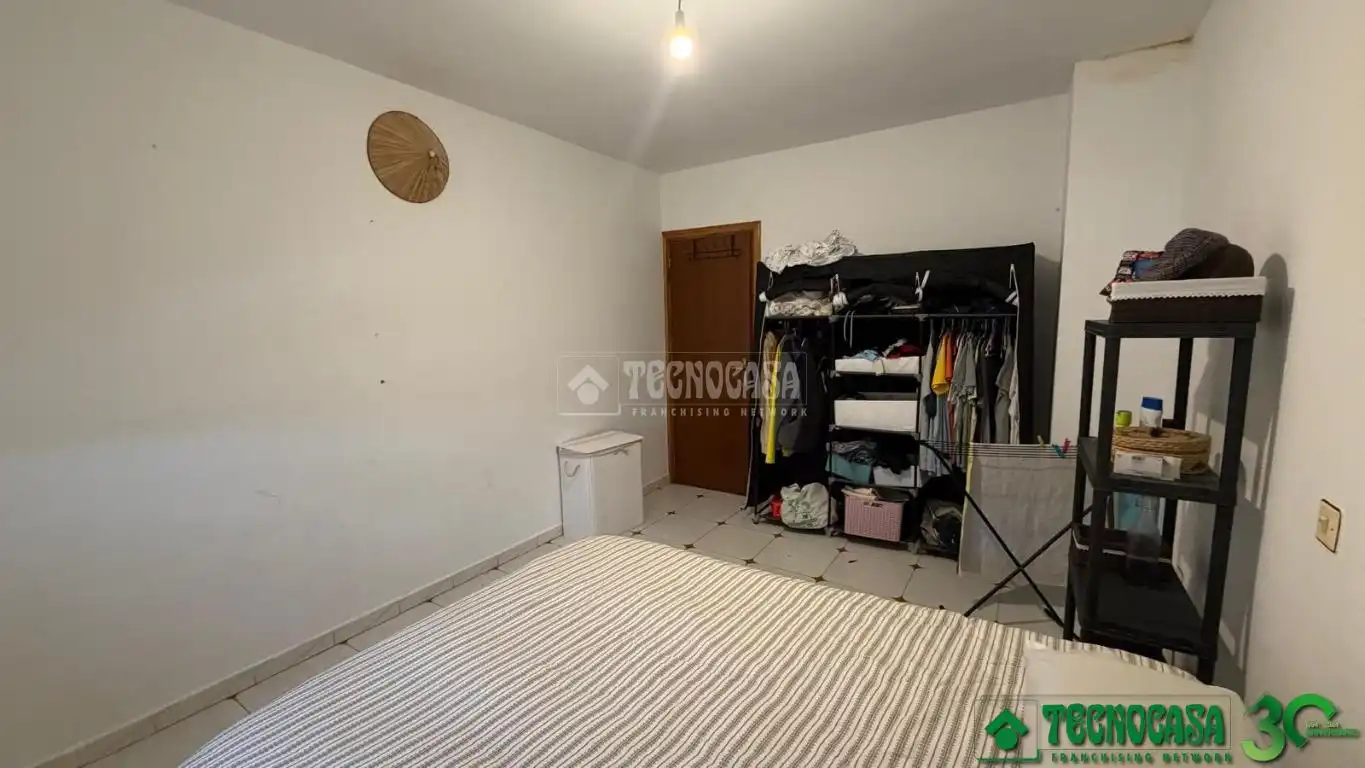 Habitación de Casa adosada en venta en Candeleda con Aire acondicionado, Terraza y Balcón