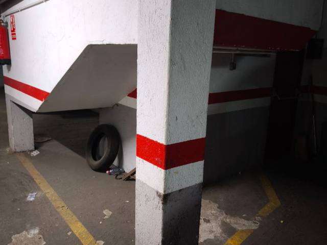 Garaje en Alquiler en Carrer dels Comtes de Bell-Lloc, 111 en Sants