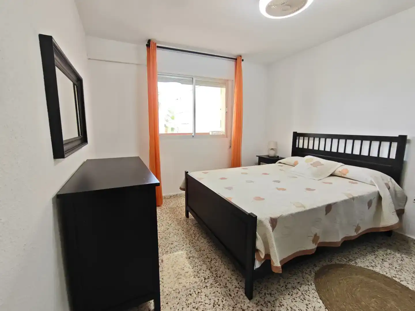 Schlafzimmer von Wohnung zur Miete in Cartagena mit Klimaanlage