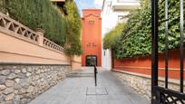 Exterior view of Single-family semi-detached for sale in  Granada Capital  with Air Conditioner, Heating and Private garden