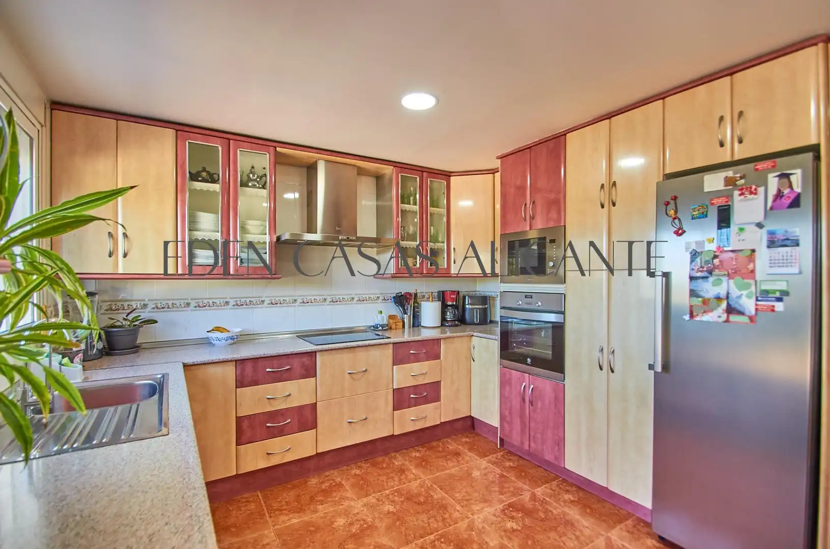 Cuina de Casa o xalet en venda en Alicante / Alacant amb Aire condicionat, Jardí privat i Terrassa