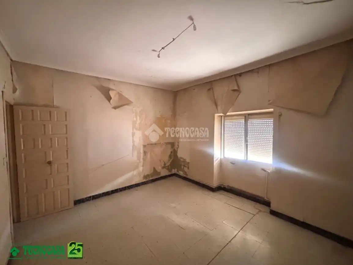 Casa adosada en venda en Manzanares amb Calefacció i Terrassa