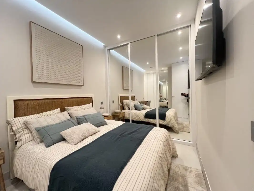 Habitación de Planta baja en venta en Madrid con Aire acondicionado y Calefacción